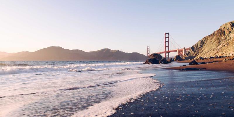 FACCCE图书30：在原木风读书社区，重拾纸质阅读的温度与深度